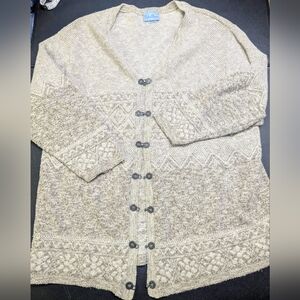 Beautiful Delta Blues chunky knit cardigan in size 1X — excellent condition